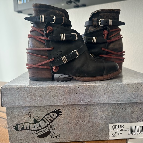 COPY - Free Bird Booties Black Multi Color - Picture 1 of 6